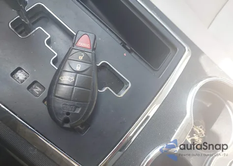 2010 Chrysler 300 Touring из США, поврежденный, VIN 2C3CA5CV7AH154141